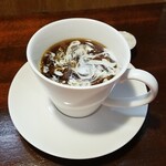 キッチン ブルー グローブ - ミルクを入れます