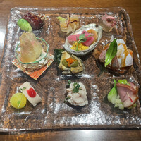 THE DINING シノワ唐紅花＆鉄板フレンチ蒔絵 - 