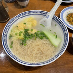 香港麺 新記 - 雲呑麺(香港麺)