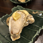 伊賀屋 - 生牡蠣