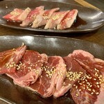 Shinyamaguchi Horumon Oideya - カルビ、牛ハラミ