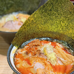 浅草 熟成味噌らーめん のりあき･美々 - 熟成辛味噌ラーメン＋海苔