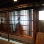 にしかわ - まるで影絵 凝った外観