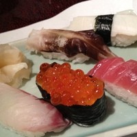 寿司割烹 新潟 日本橋 - お寿司です