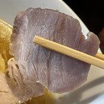浜堂ラーメン - ナチュラルな肉の旨みを楽しめるしっとりチャーシュー