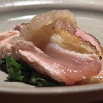 とり茶太郎 - ホロホロ鳥腿と宮崎地頭鶏胸たたき、小松菜菜花