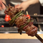 とり茶太郎 - 比内地鶏と山形地鶏MIXハラミ葉大蒜