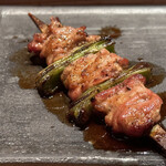 とり茶太郎 - 比内地鶏と山形地鶏MIXハラミ葉大蒜