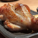 とり茶太郎 - 山形地鶏手羽元燻、比内地鶏金柑、スカルモッツァ