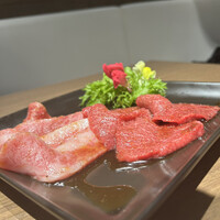 焼肉あきら 本郷本店 - 