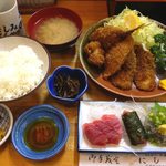 にし与 - 魚河岸定食1050円