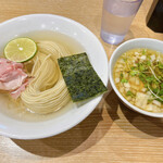 一番だしラーメン しんせん - 味玉入り昆布水つけ麺・白（1,020円税込）