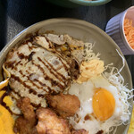 タコシュー - トンから定食。目玉焼に味は付いていなかった。