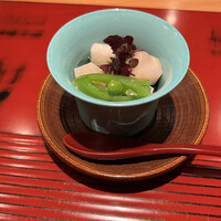 おおたに - 先付
                    平貝の花山葵和えとしらすのゼリー寄せ
                    生海苔ジュレ