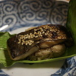 千松しま - サワラの焼き物、おからのせ