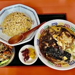 ふじラーメン - やきめし定食（900円）