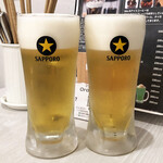 Asian Dining & Niku Bar Sita - 生ビール517円。食べログさんからディナーの予約をしたので、ドリンク1人1杯無料でした。夜にうかがうなら、予約がお得です