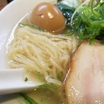 ラーメン巌哲 - 肉塩＋玉子＋海苔