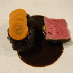 hape - 柔らかハンバーグ仕立てとトモサンカクの藁焼き