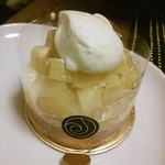 パティスリー リョーコ - マンゴーたっぷり！ マンゴータルト