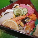Ossan Sushi - ちらし寿司