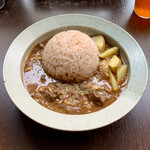 バルバルキッチンアメリ - 日替わりランチ：ハヤシライス(¥780)
      新しく日替わりランチが出来た。今までより値段は安いが、スープとサラダが付いていない。個人的にはサラダは気に入っていたので、ちょっと寂しい…。