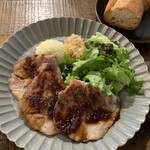 Shumattsu Bia Dainingu - 自家製ローストポーク（ランチドリンクバー付き）¥1100