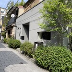 ZEN CAFE - 甘味処のイメージと違う建物