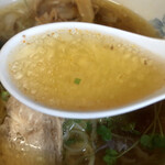 ラーメン日本一 - 鶏ガラの澄んだスープ