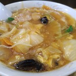 中国屋台十八番 - かんとんめん 880円 小ライス 120円