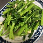 Stir-fried sky spinach (popular)