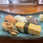 悠久 - 寿司ネタ5貫(サーモン、紋甲イカ、アジ、アナゴ、玉子)