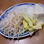 Tajimaya - 白菜、もやし、豆腐など