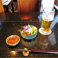 鉄板焼 やまなみ - サラダ・生ビール