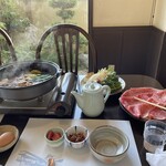 Marutake Oumi Nishikawa - お昼のすき焼きコース