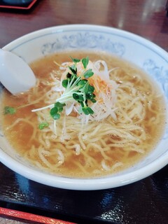 Ramen Rando - 塩ラーメン 中太麺