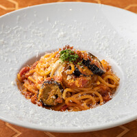 モッツァレラチーズと茄子のトマトパスタ