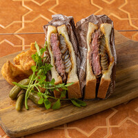 ステーキサンドウィッチ