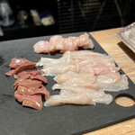 薪鳥新神戸 - 高坂鶏 白レバー・もも・ささみ