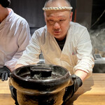 薪鳥新神戸 - 土鍋鶏そぼろご飯