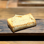 薪鳥新神戸 - 鶏のリエット薪焼きパン