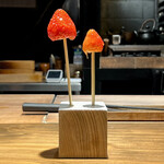 薪鳥新神戸 - とちおとめとあまおうとの果実飴