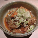 酒場 あじとよ屋 - 特製牛すじ煮込み550円