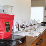 珈琲豆直売所 - 整然と並ぶ珈琲豆