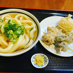 純手打ち讃岐うどん五郎 - あつあつうどん小¥500
      たまご¥150
      ミニちくわ&こんぶ¥150