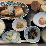 Tsukiji Nagomi - 煮魚御膳（1300円）