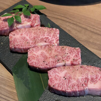 東京焼肉 黒木 - 厚切りハラミ