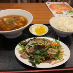 横浜中華料理　和香佐 - 夜定食 800円 麻婆ラーメンandニラレバ定食