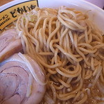 ラーメン　どかいち - ツルツル系極太麺は天地返しもツルツル簡単（2013年6月29日）