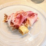 La Brianza - たけのこフリットフランス産生ハム。旬のたけのこ素敵な歯ざわり素材の良さからりと揚がって美味しいな～(*˘︶˘*).｡.:*♡ 生ハムの塩気でいただく春の贅沢な味覚